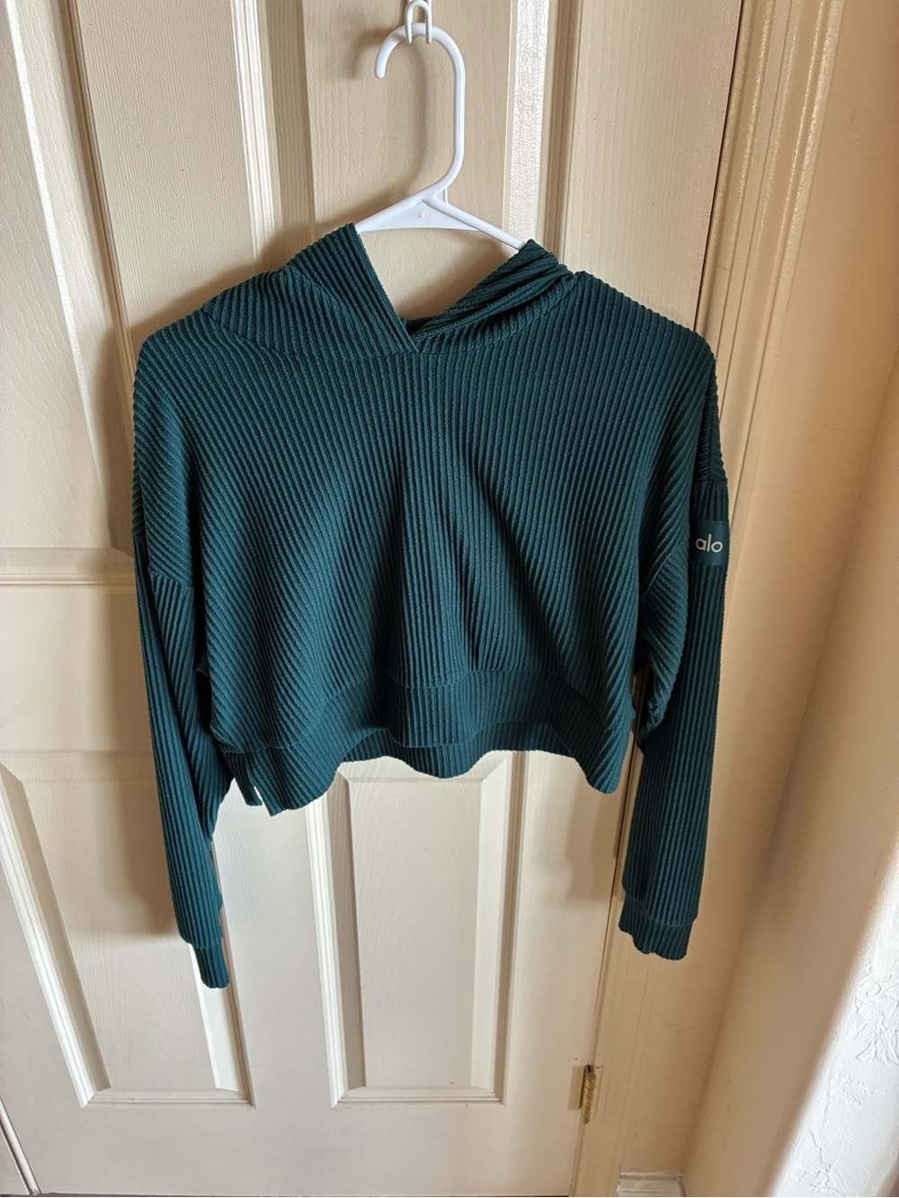 ALO Yoga Ribbed Cropped Hoodie - Deep Teal